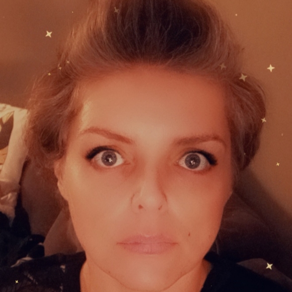 Meet your Posher, Tanya - Picture 1 of 1